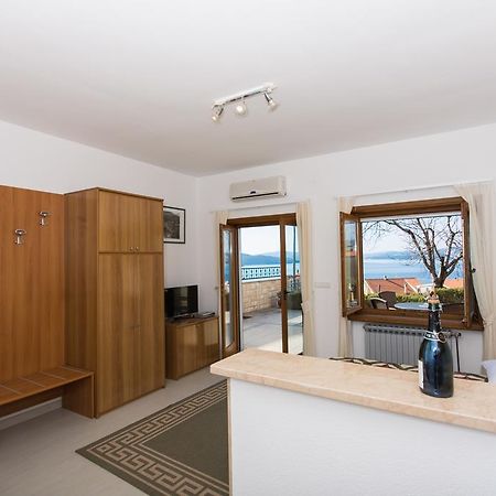 Apartments Bisera โตรกีร์ ภายนอก รูปภาพ